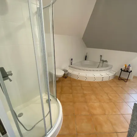 Apartment Frers *