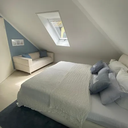 Frers Apartment